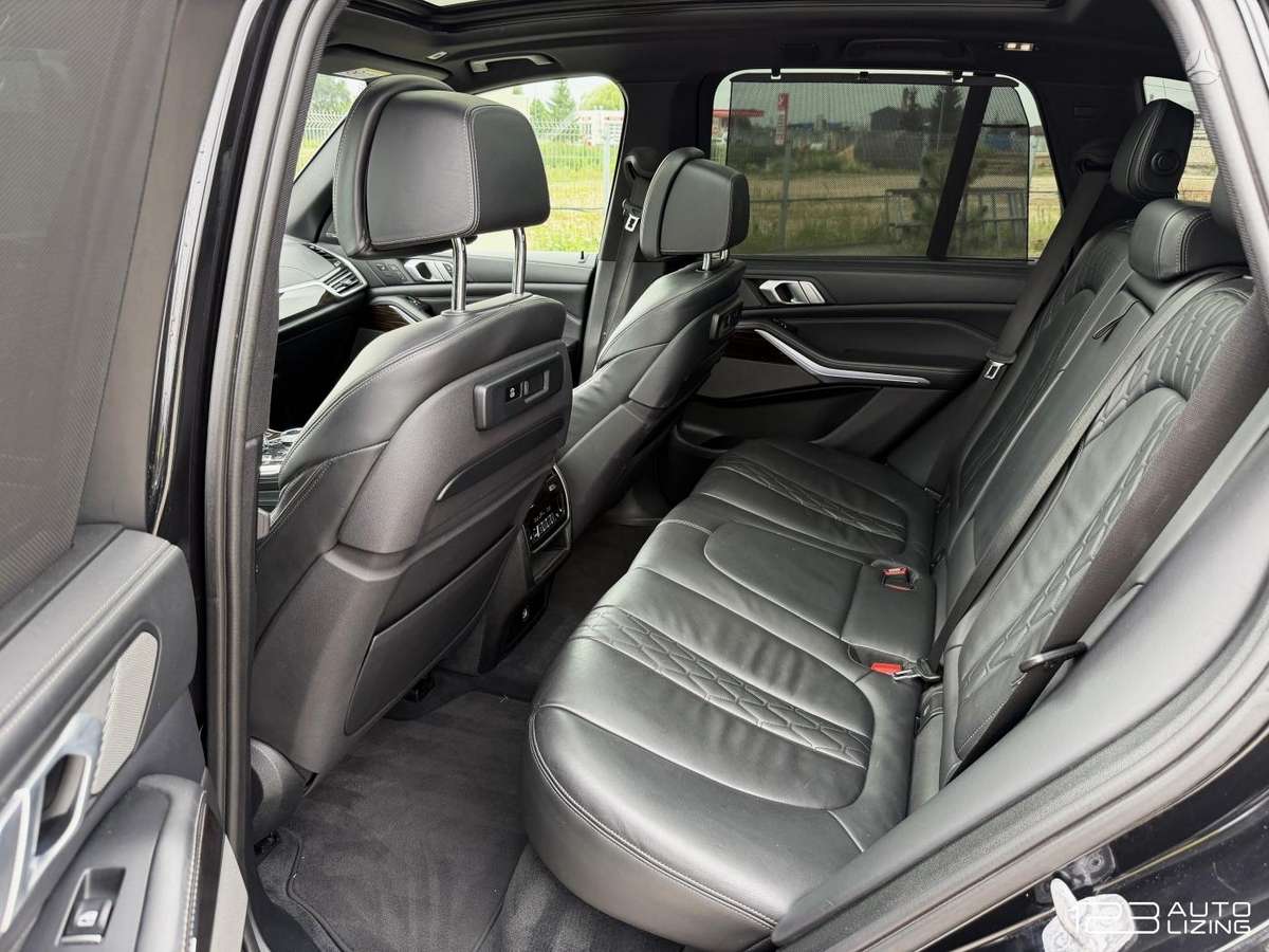 BMW X5, 3.0 l., Минивэн