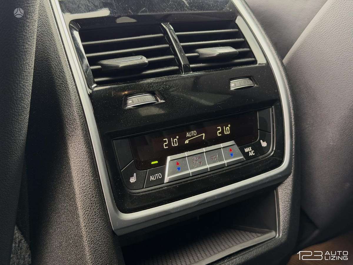 BMW X5, 3.0 l., Минивэн