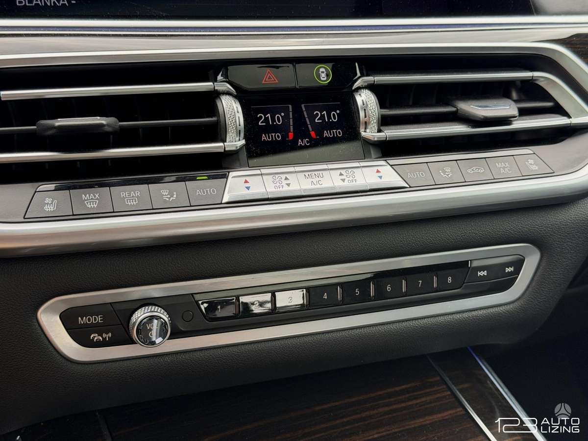 BMW X5, 3.0 l., Минивэн