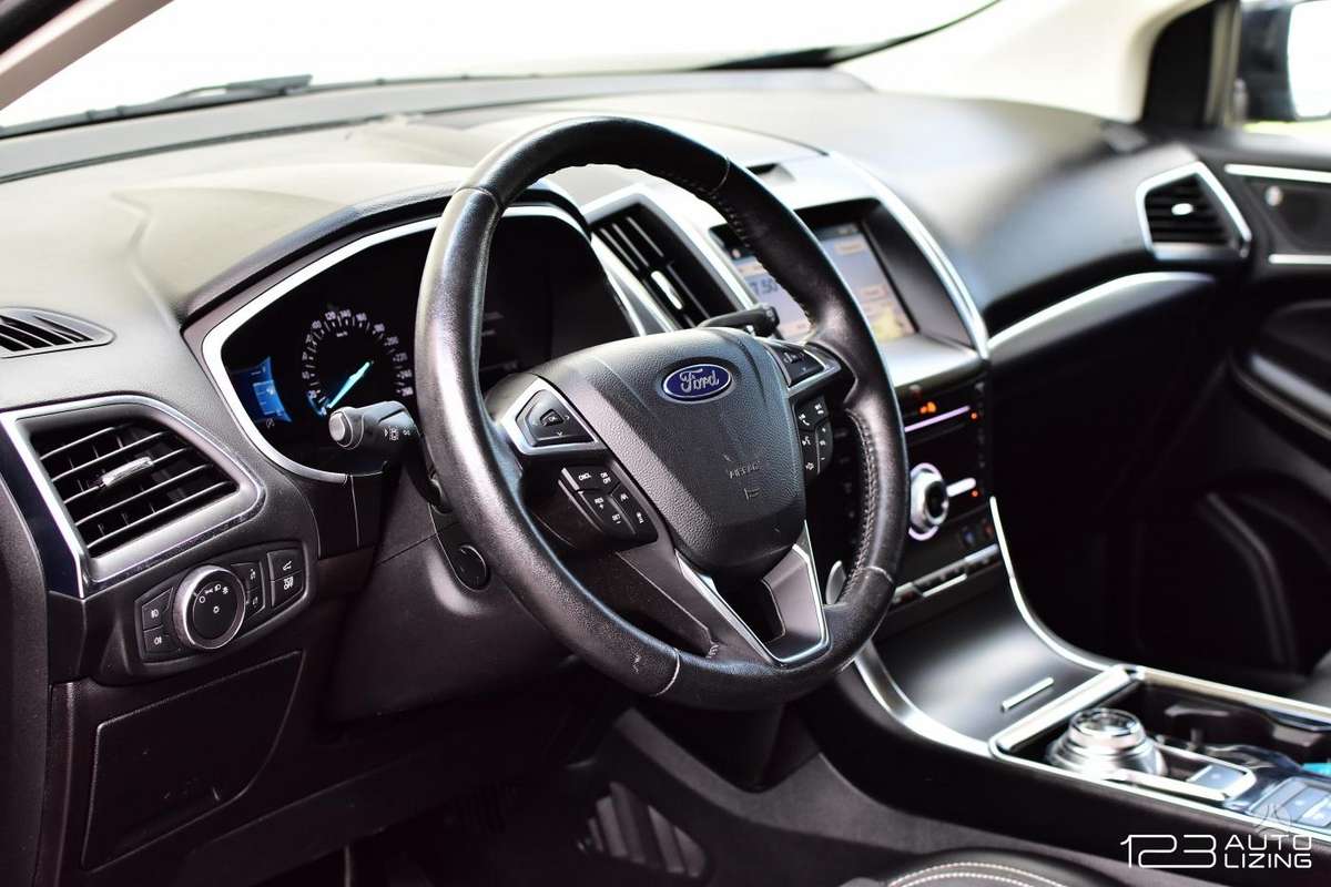 Ford Edge, 2.0 l., off-road / crossover