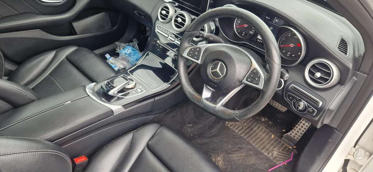 Mercedes-Benz C220 Amg line dalimis