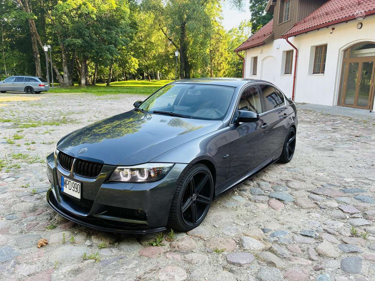 BMW 325, 2.5 l., Седан