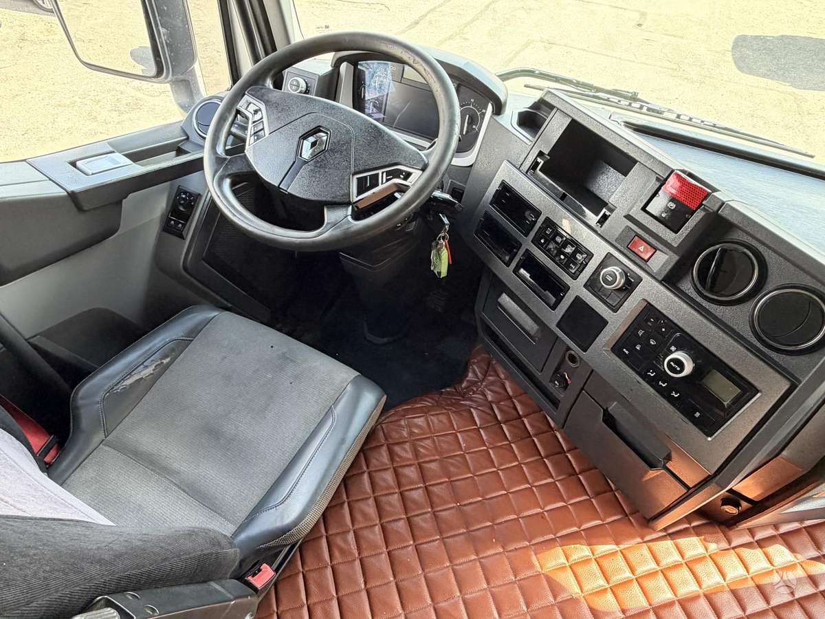 Renault T460, double sleeper