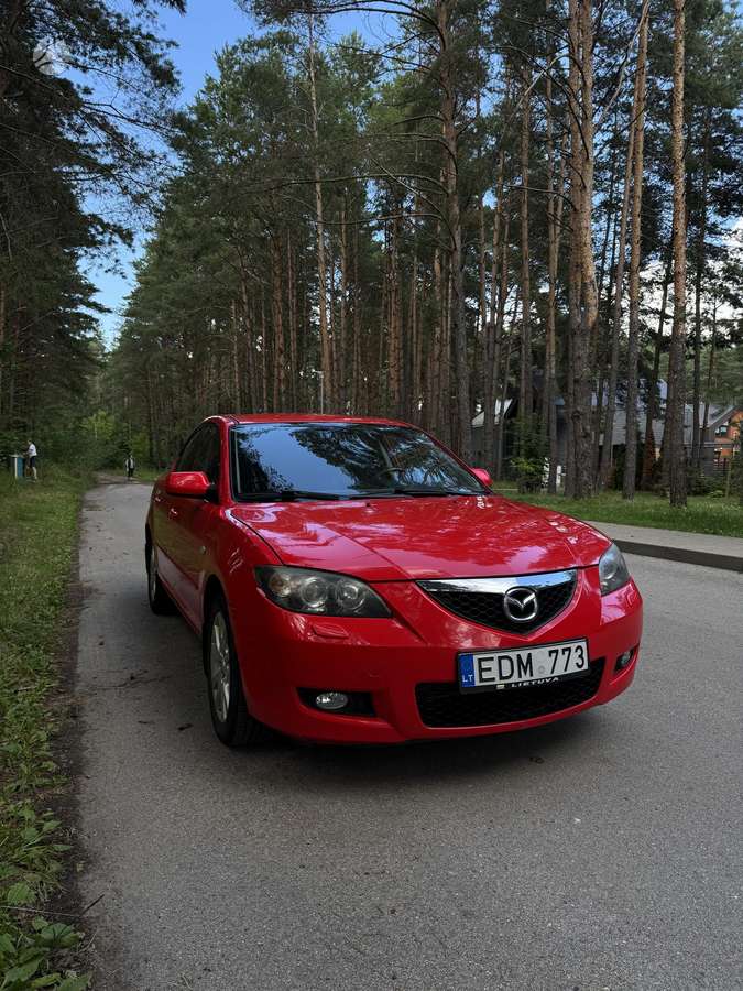 Mazda 3, 1.6 l., Седан