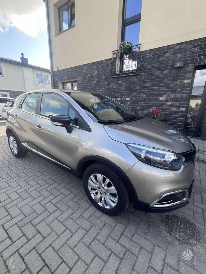 Renault Captur, 1.2 l., off-road / crossover