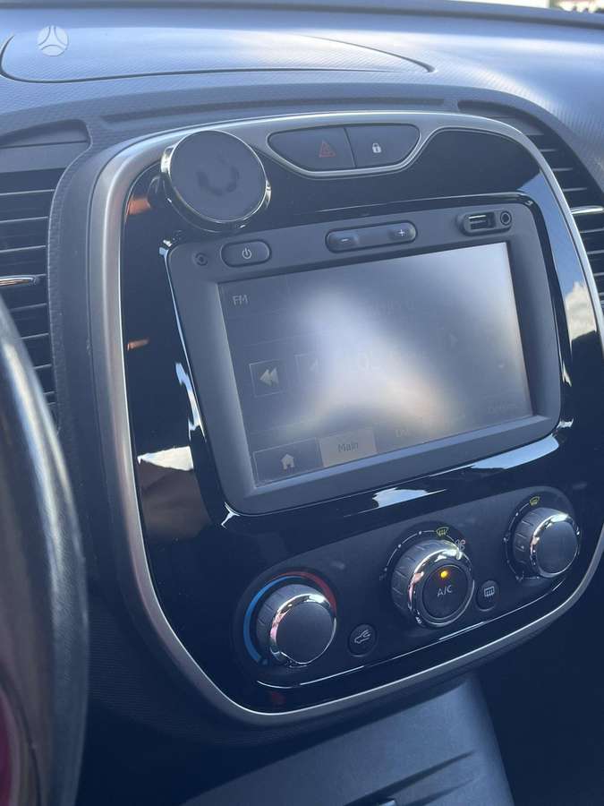 Renault Captur, 1.2 l., off-road / crossover