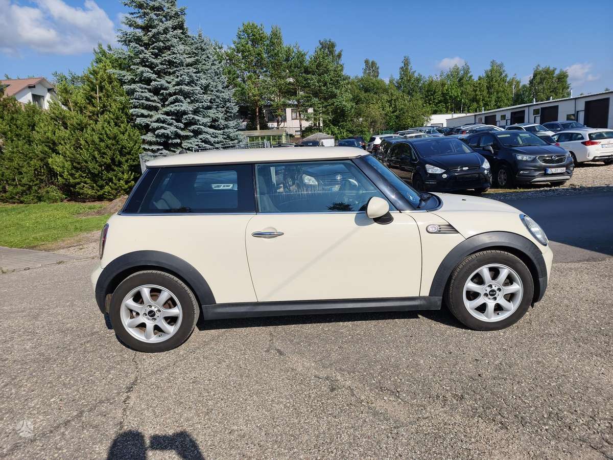 Mini Cooper, 1.6 l., coupe