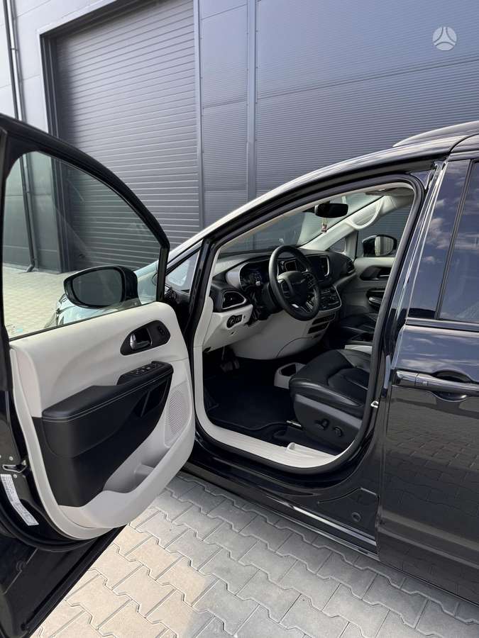 Chrysler Pacifica, 3.6 l., Минивэн