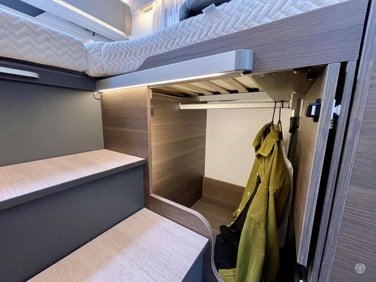 Adria Matrix Supreme 670SL, campers