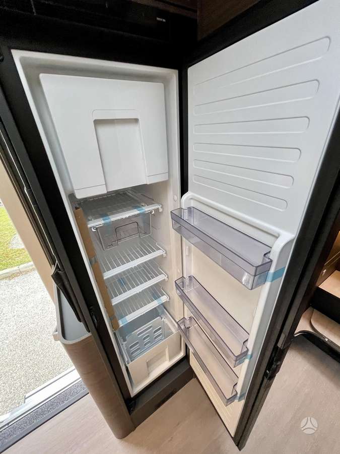 Adria Matrix Supreme 670SL, campers