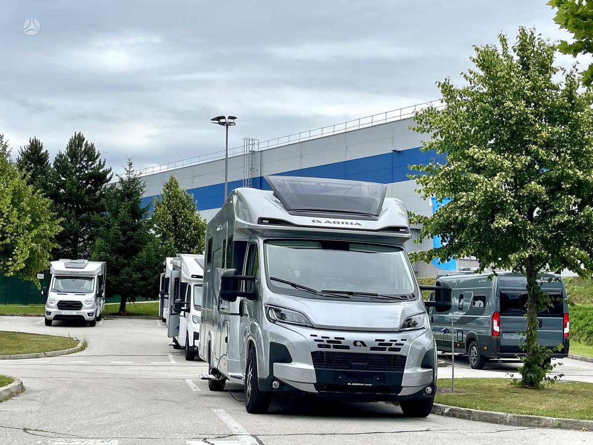 Adria Matrix Supreme 670SL, campers