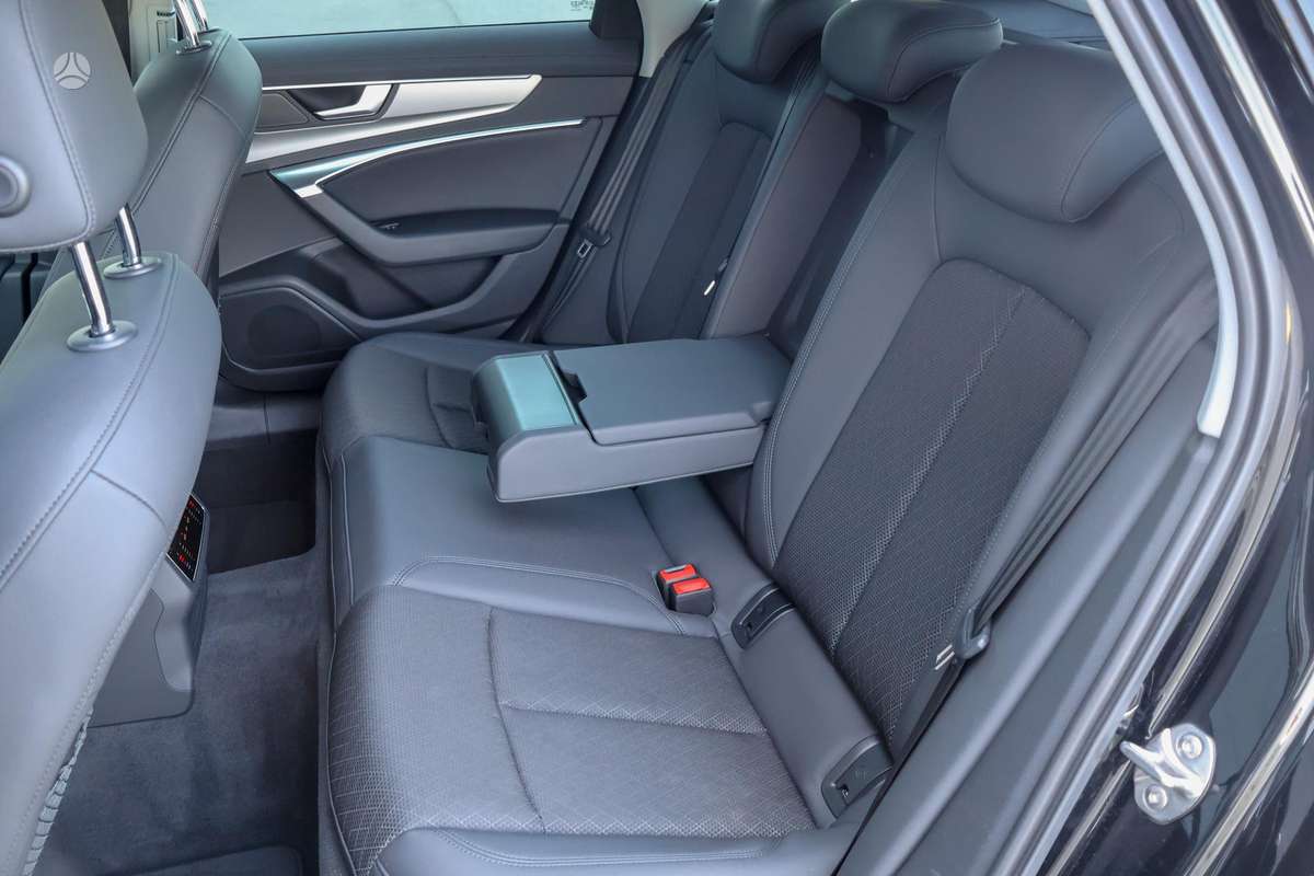 Audi A6, 2.0 l., universalas