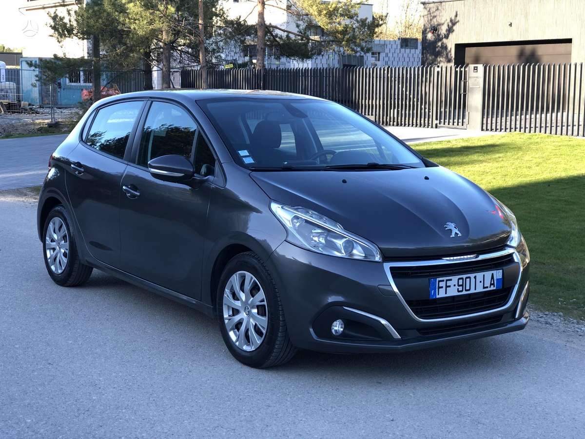 Peugeot 208 - 4