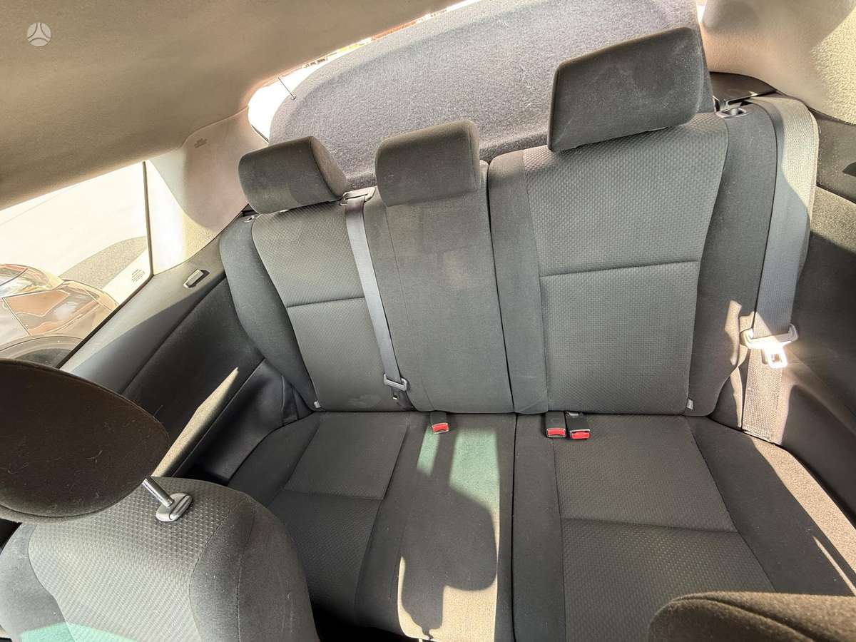 Toyota Corolla, 1.6 l., hatchback