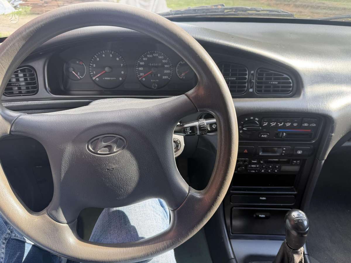 Hyundai Sonata, 2.0 l., Седан