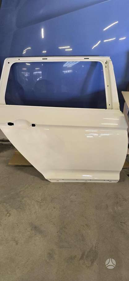 Volkswagen Passat, 3G9833312F, doors