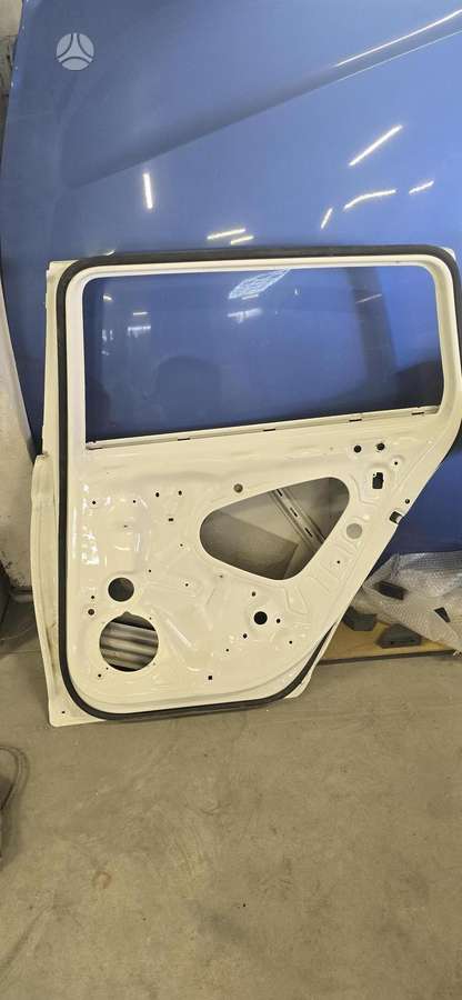 Volkswagen Passat, 3G9833312F, doors