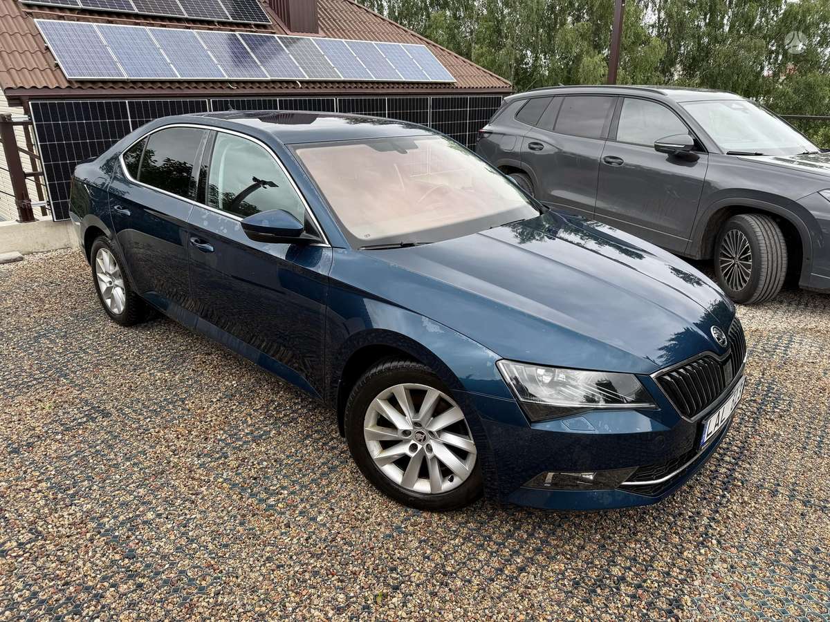 Skoda Superb, 1.5 l., Хэтчбек