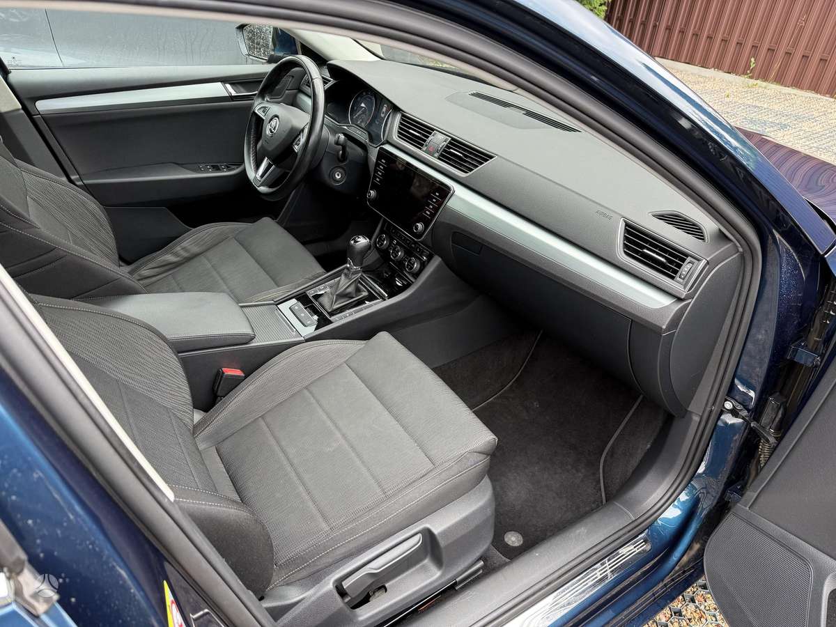 Skoda Superb, 1.5 l., Хэтчбек