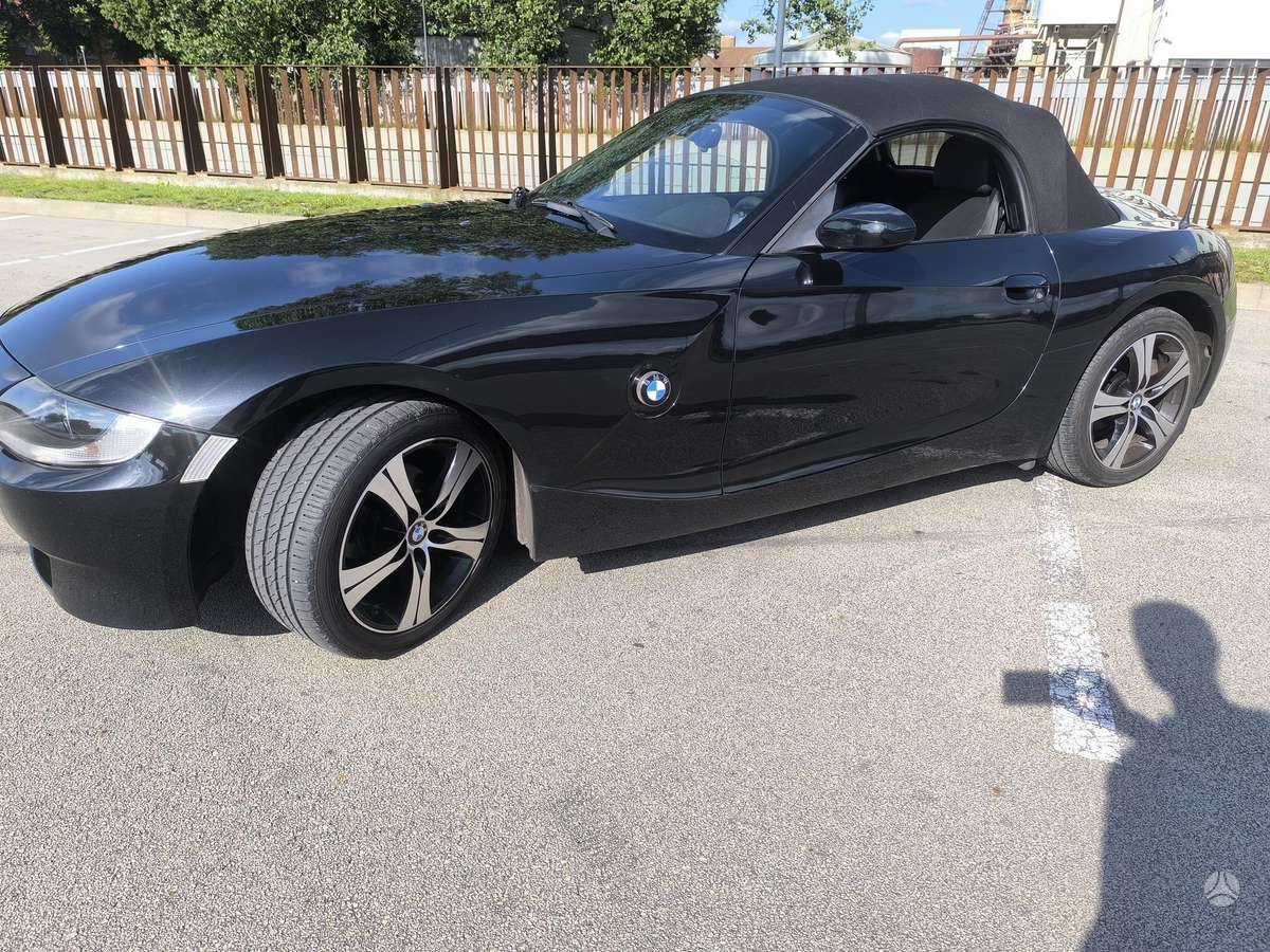 BMW Z4, 2.2 l., convertible