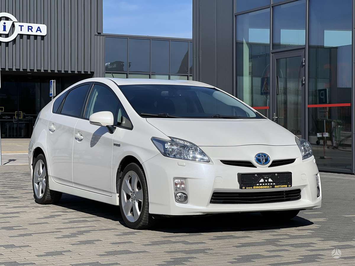 Toyota Prius - 2
