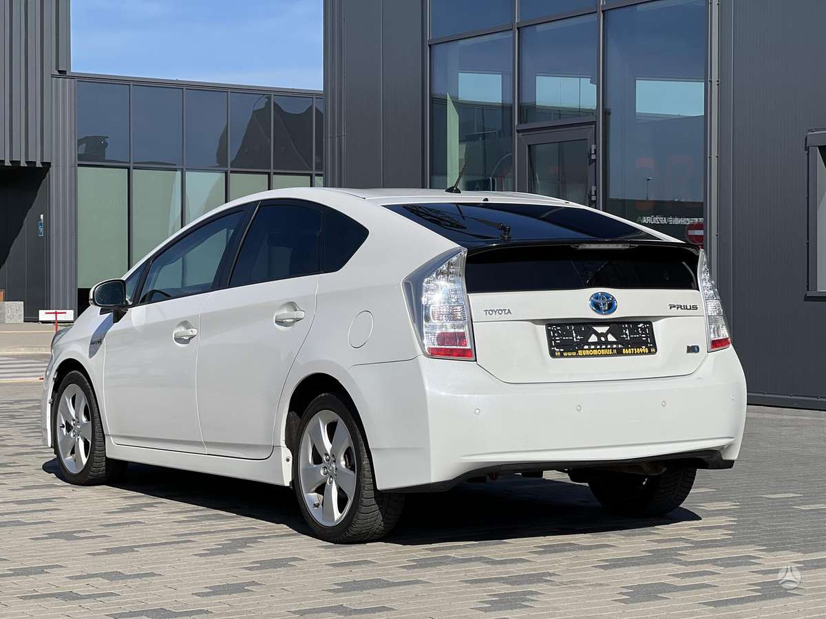 Toyota Prius - 7
