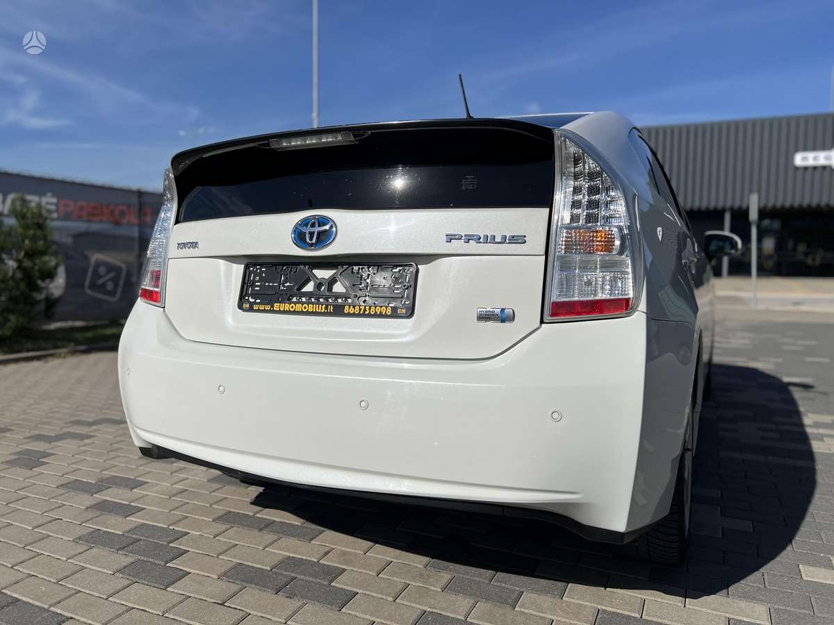 Toyota Prius - 9