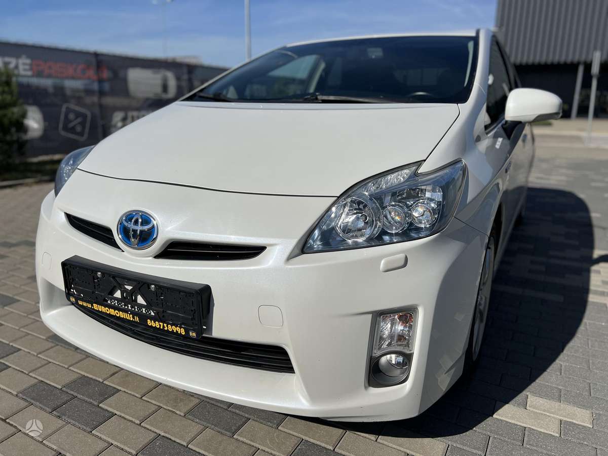 Toyota Prius - 10
