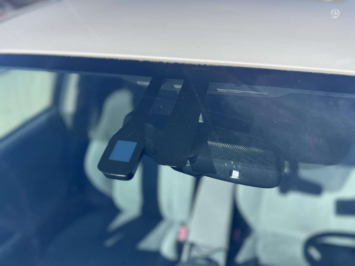 Toyota Prius - 11
