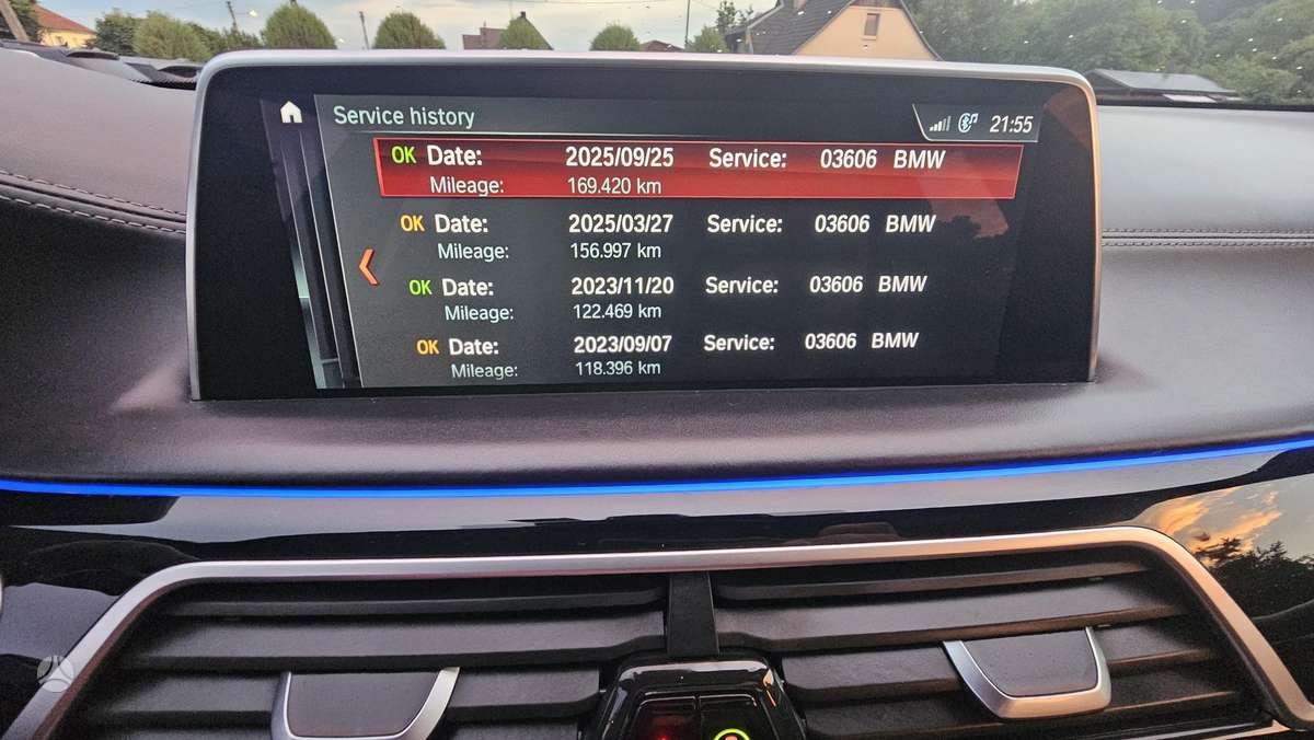 BMW 750, 4.4 l., Седан