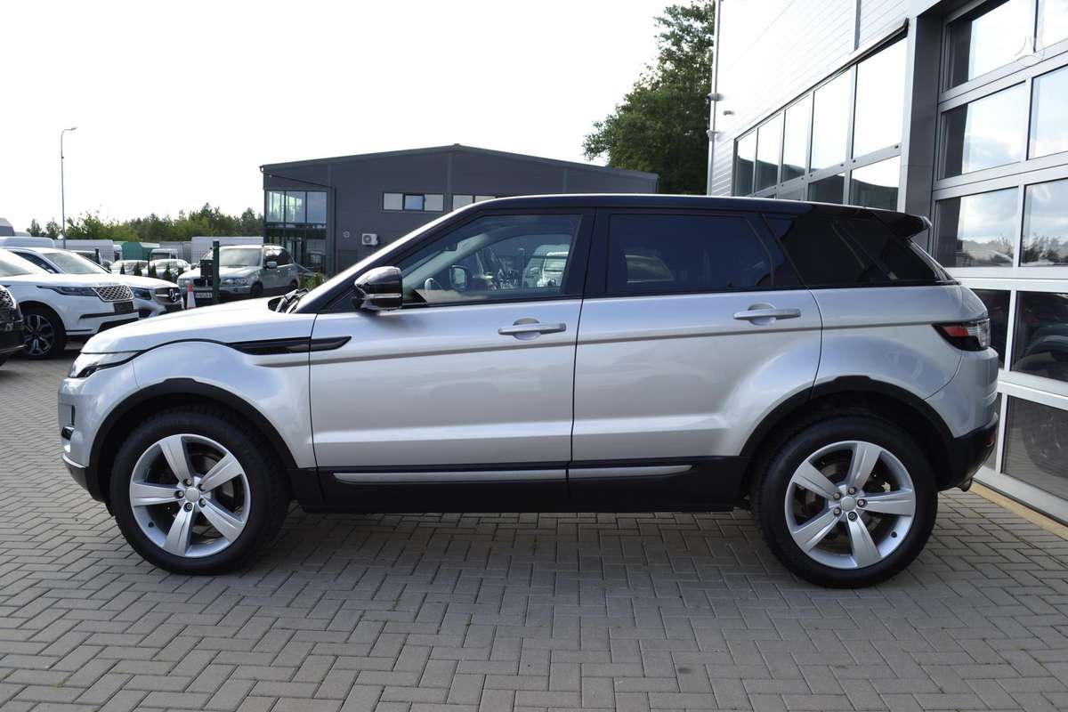 Land Rover Evoque, 2.2 l., off-road / crossover