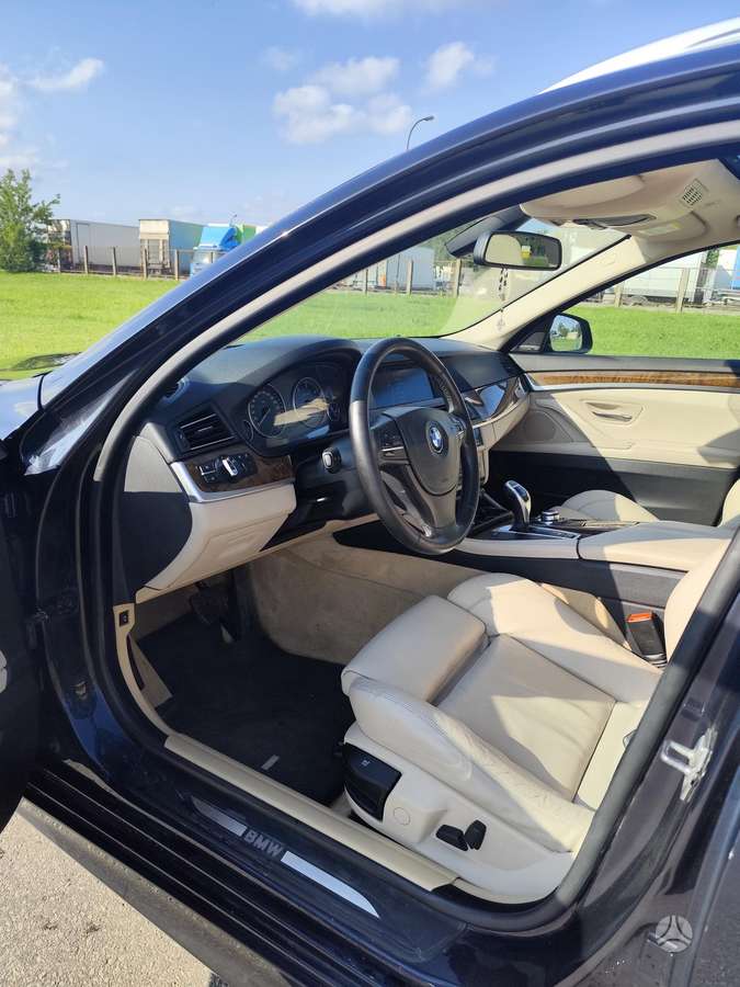 BMW 520, 2.0 l., wagon