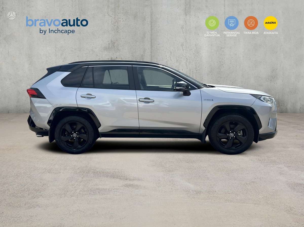 Toyota RAV4 - 6