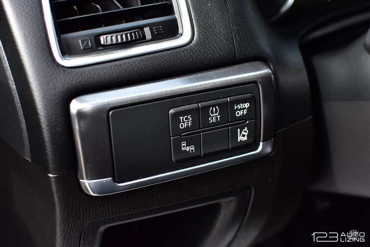 Mazda CX-5, 2.2 l., Внедорожник / Кроссовер