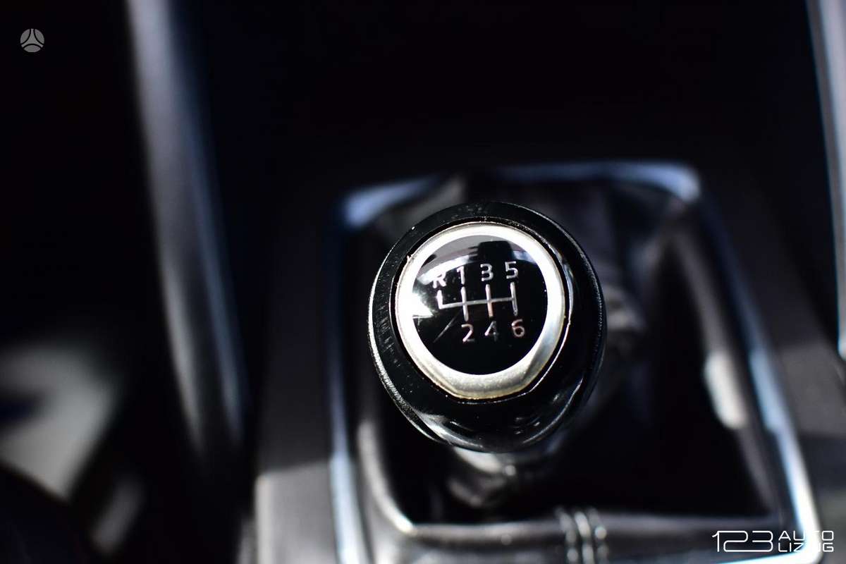 Mazda CX-5, 2.2 l., Внедорожник / Кроссовер