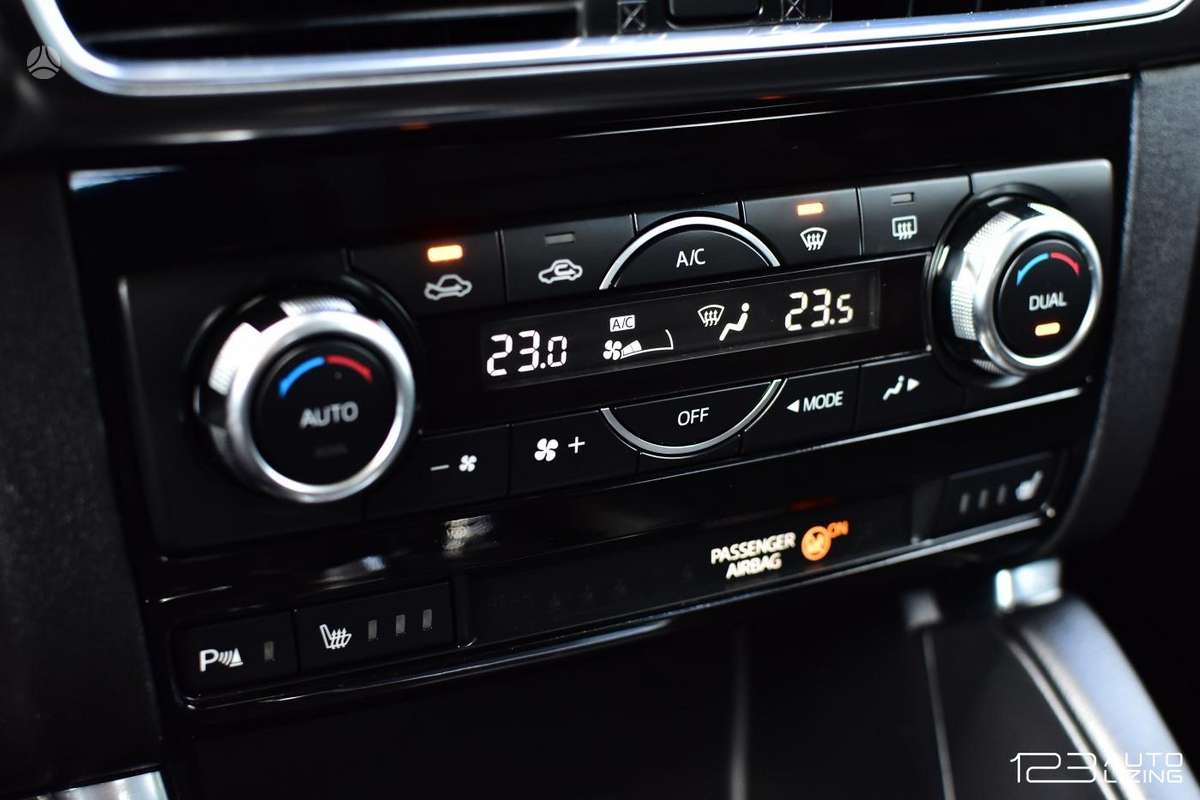 Mazda CX-5, 2.2 l., Внедорожник / Кроссовер