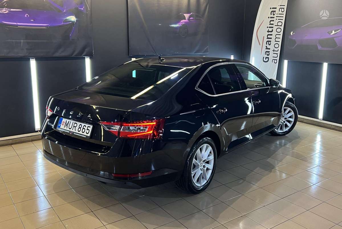 Skoda Superb, 1.5 l., hatchback