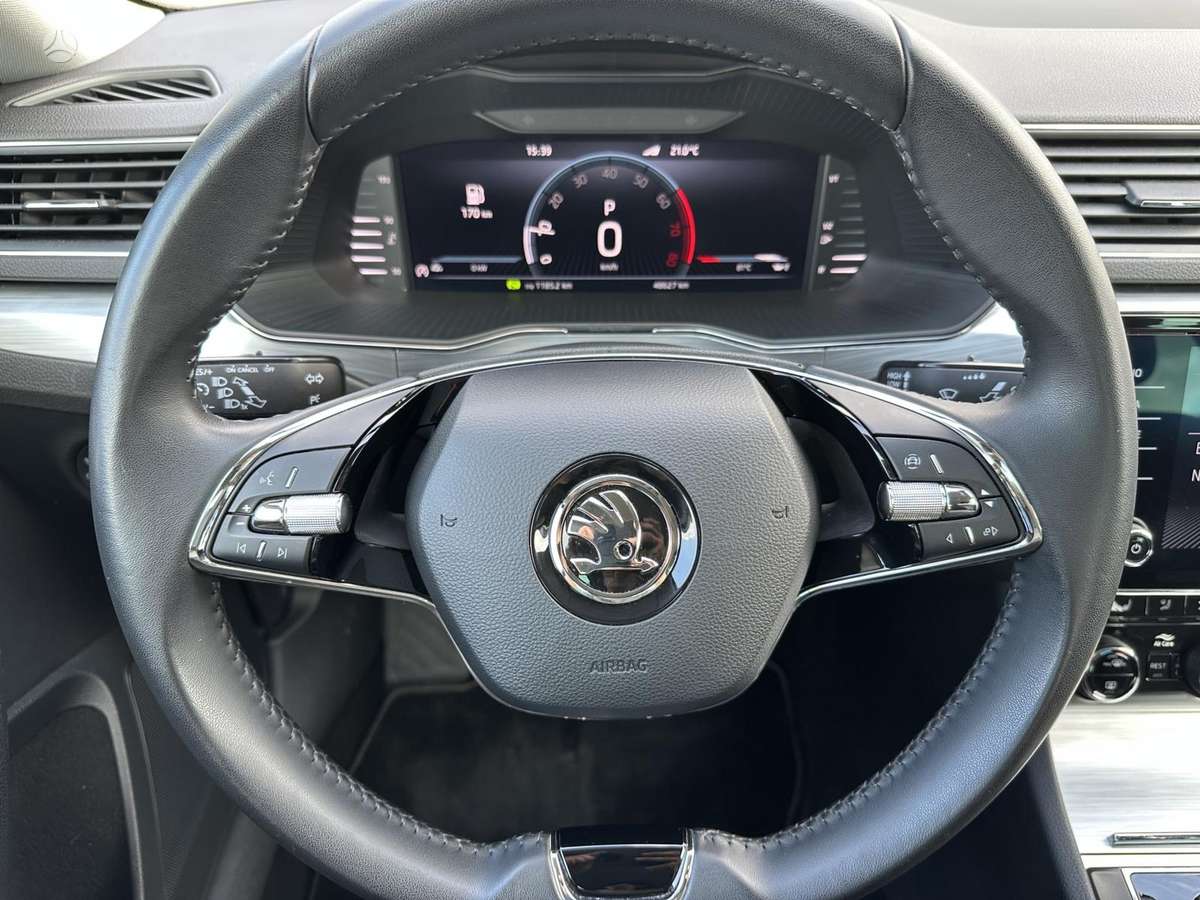 Skoda Superb, 1.5 l., hatchback