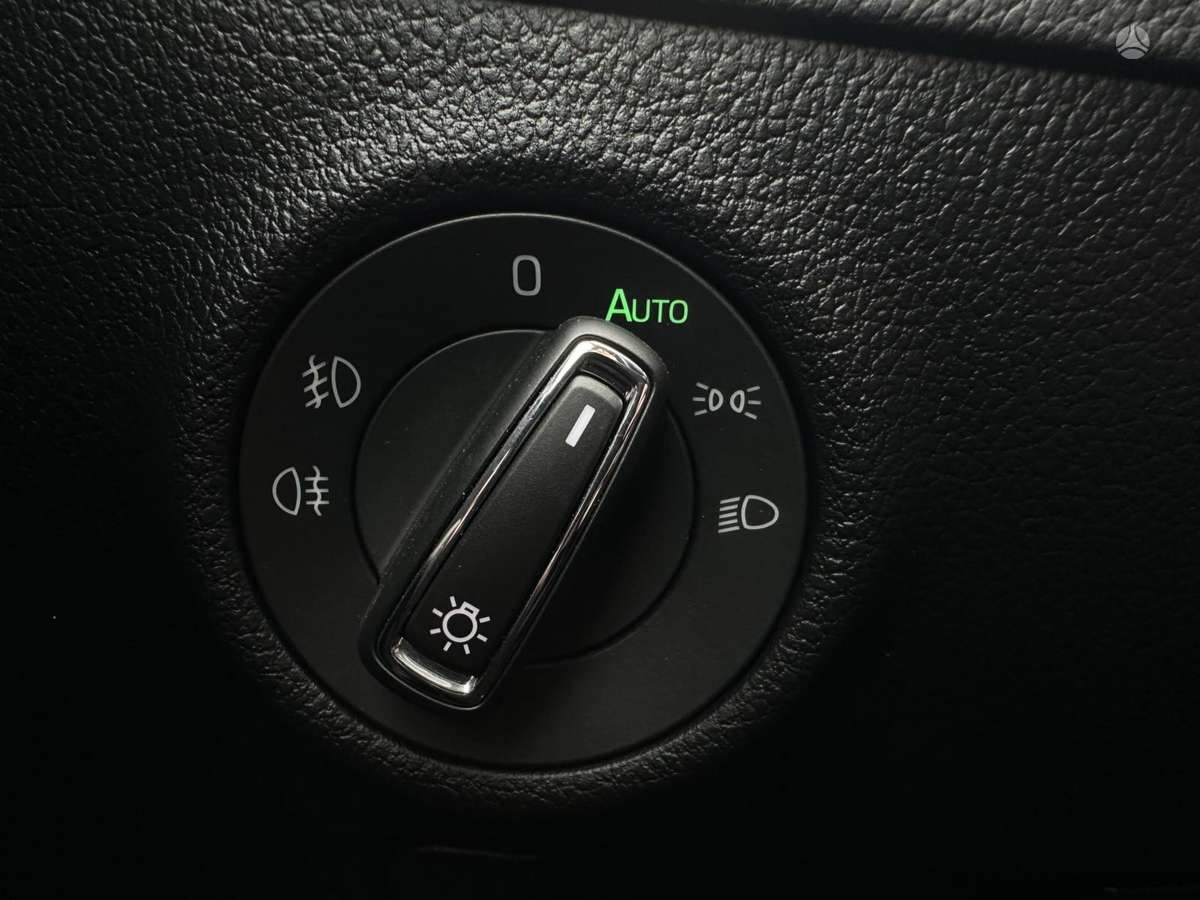 Skoda Superb, 1.5 l., hatchback