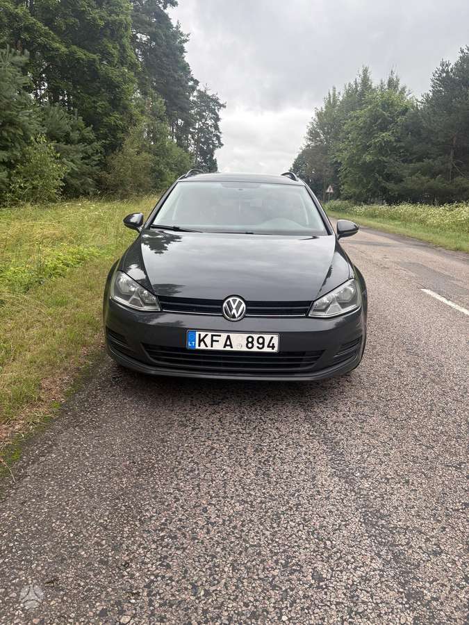 Volkswagen Golf - 5