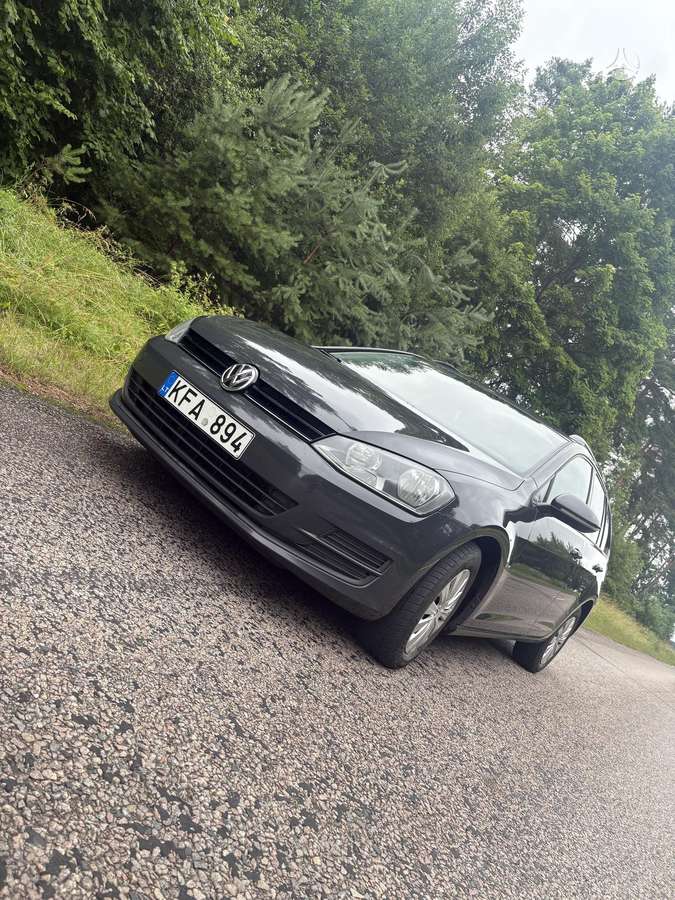 Volkswagen Golf - 3