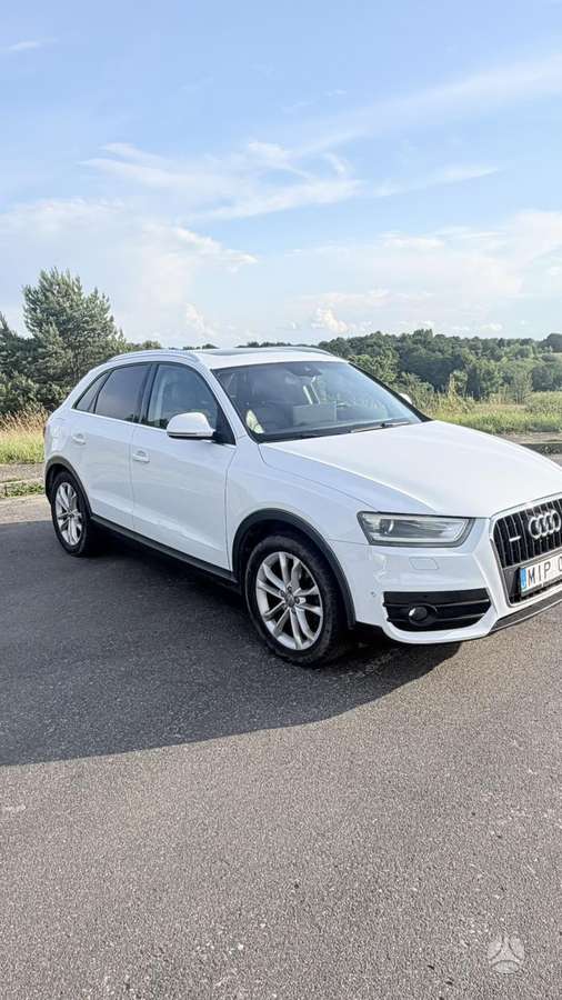 Audi Q3, 2.0 l., Внедорожник / Кроссовер