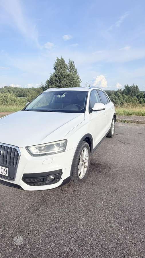 Audi Q3, 2.0 l., Внедорожник / Кроссовер