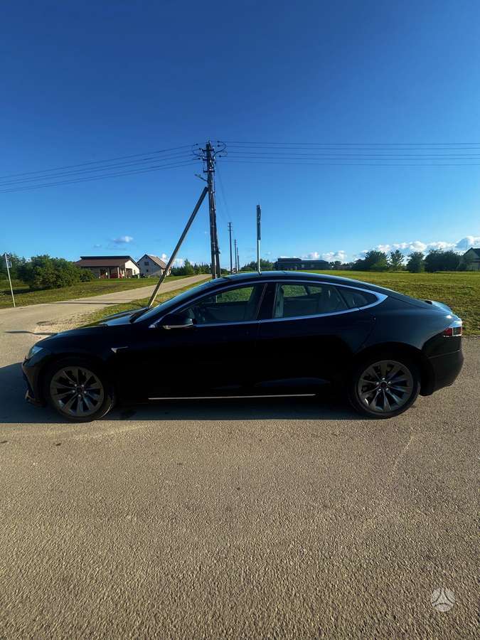 Tesla Model S, 75 кВт·ч, Хэтчбек