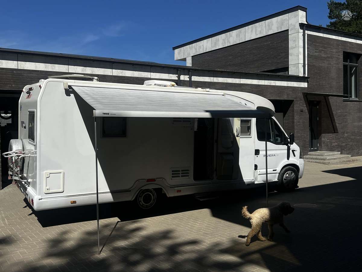 Riviera Mascot, campers