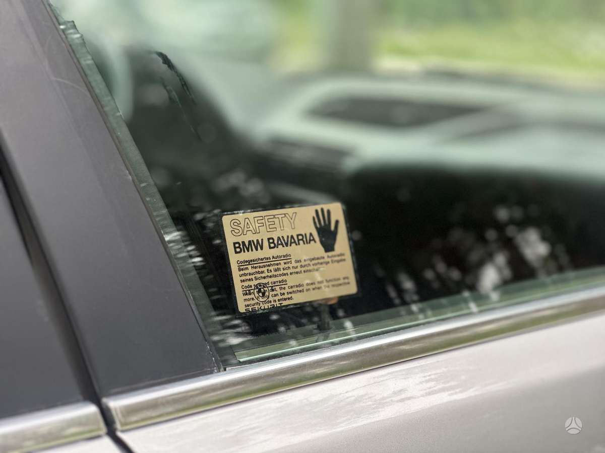 BMW 525, sedanas