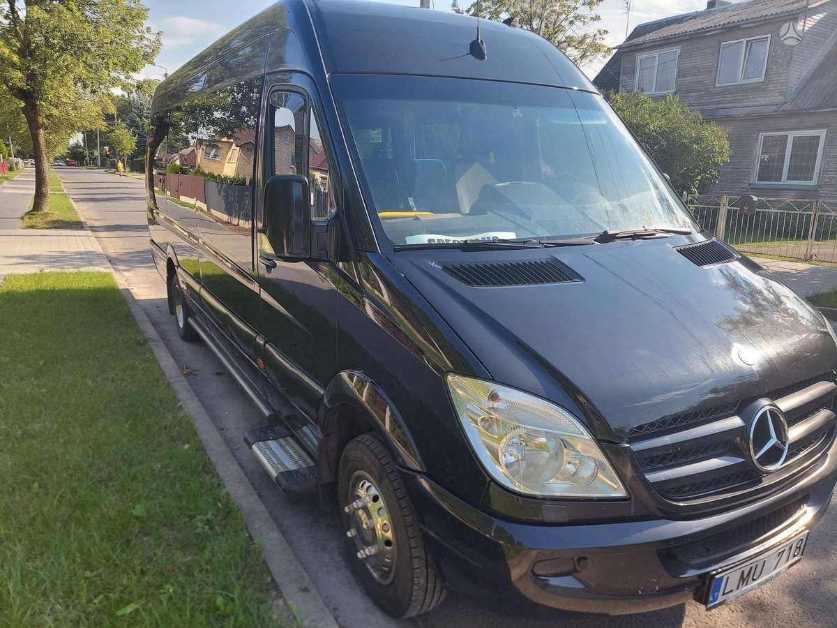 Mercedes-Benz Sprinter, пассажирский микроавтобус