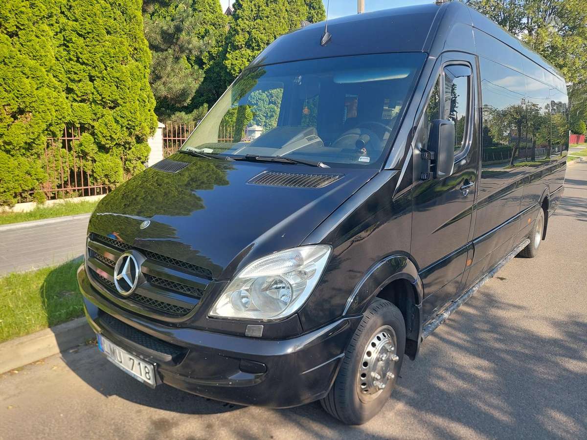 Mercedes-Benz Sprinter, пассажирский микроавтобус