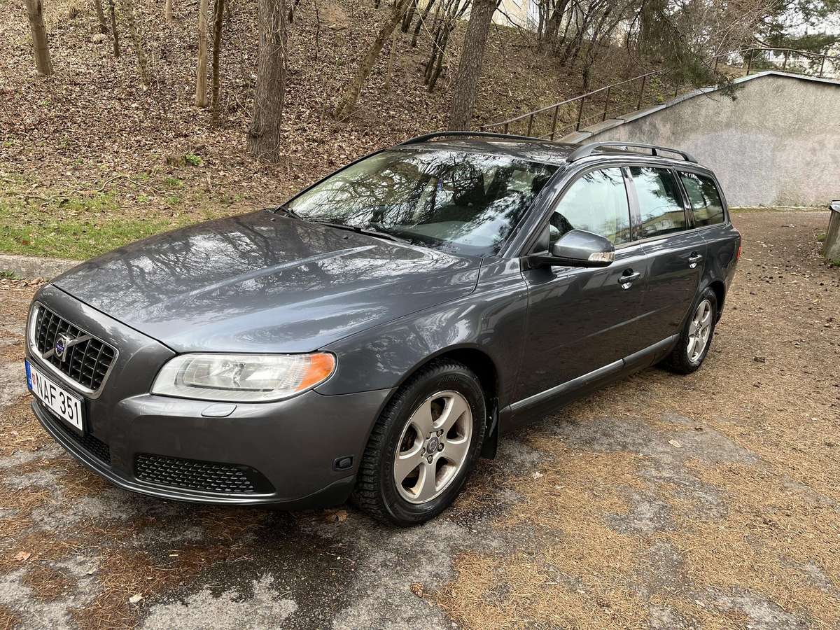 Volvo V70, 2.0 l., Универсал
