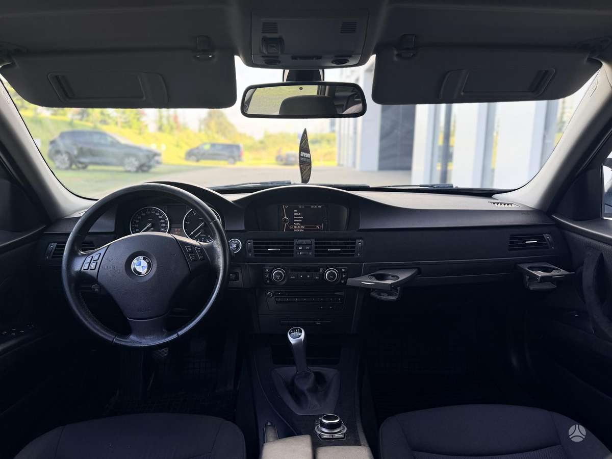 BMW 320, 2.0 l., universalas